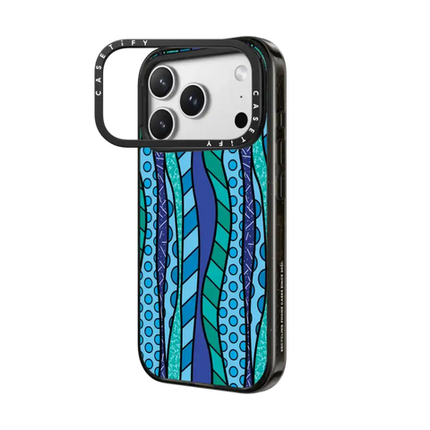 WAVES BY ROMERO BRITTO