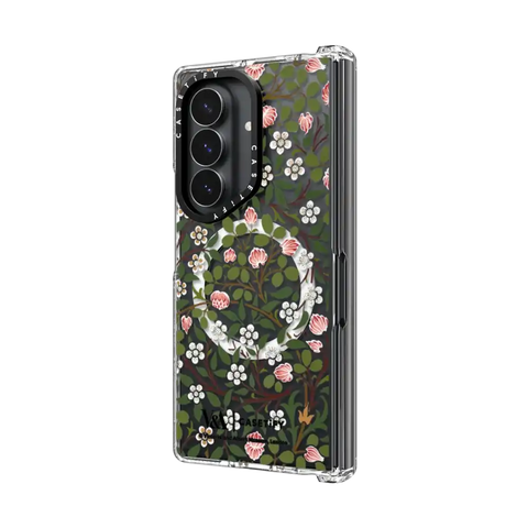 V&A Morris Edit, Clover Case