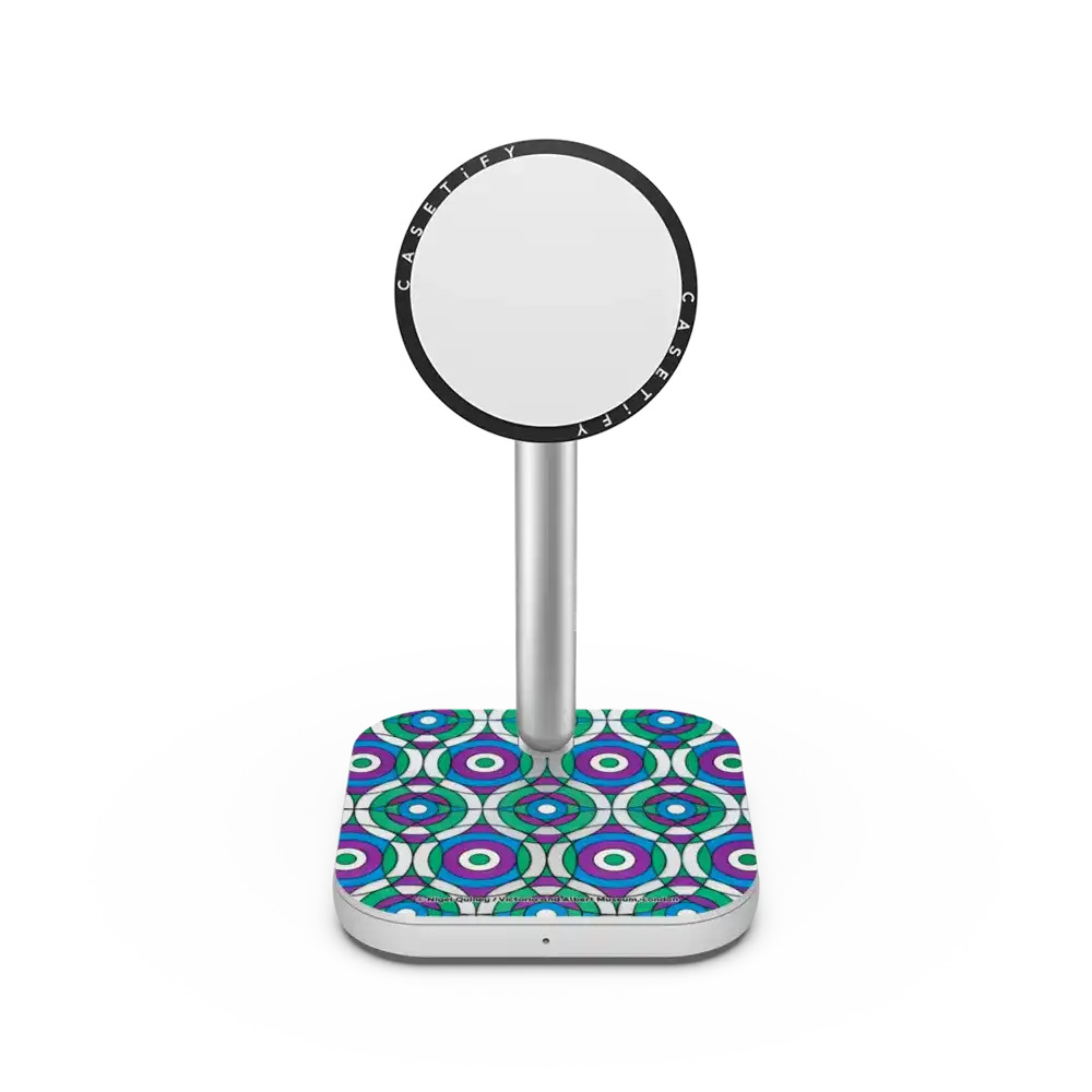 V&A Geometry Edit, Bullseye 3 PowerThru 2-in-1 Charging Stand