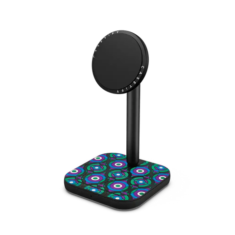 V&A Geometry Edit, Bullseye 3 PowerThru 2-in-1 Charging Stand