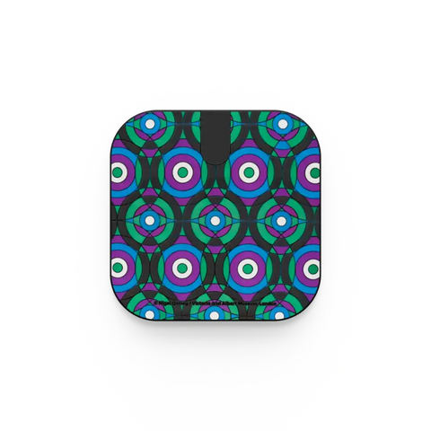 V&A Geometry Edit, Bullseye 3 PowerThru 2-in-1 Charging Stand