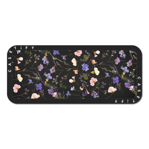 Pressed flowers Violet