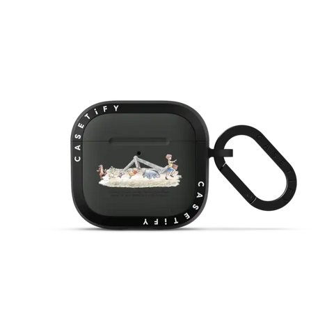 Winnie The Pooh & Friends Walk Along Together Earbuds Case