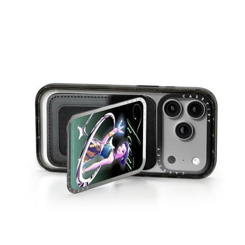 HUNTR/X Zoey Snappy Cardholder Stand
